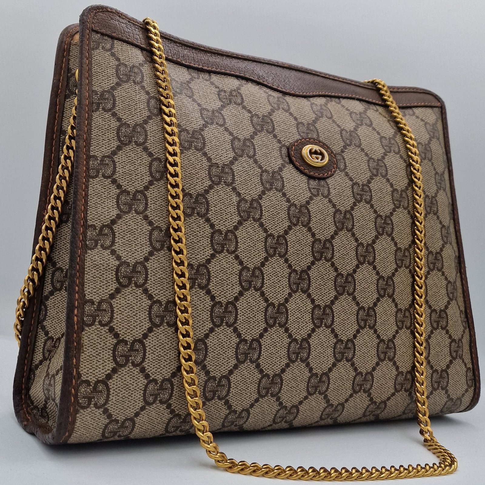 <b>GUCCI</b> <br>Wallet on Chain 