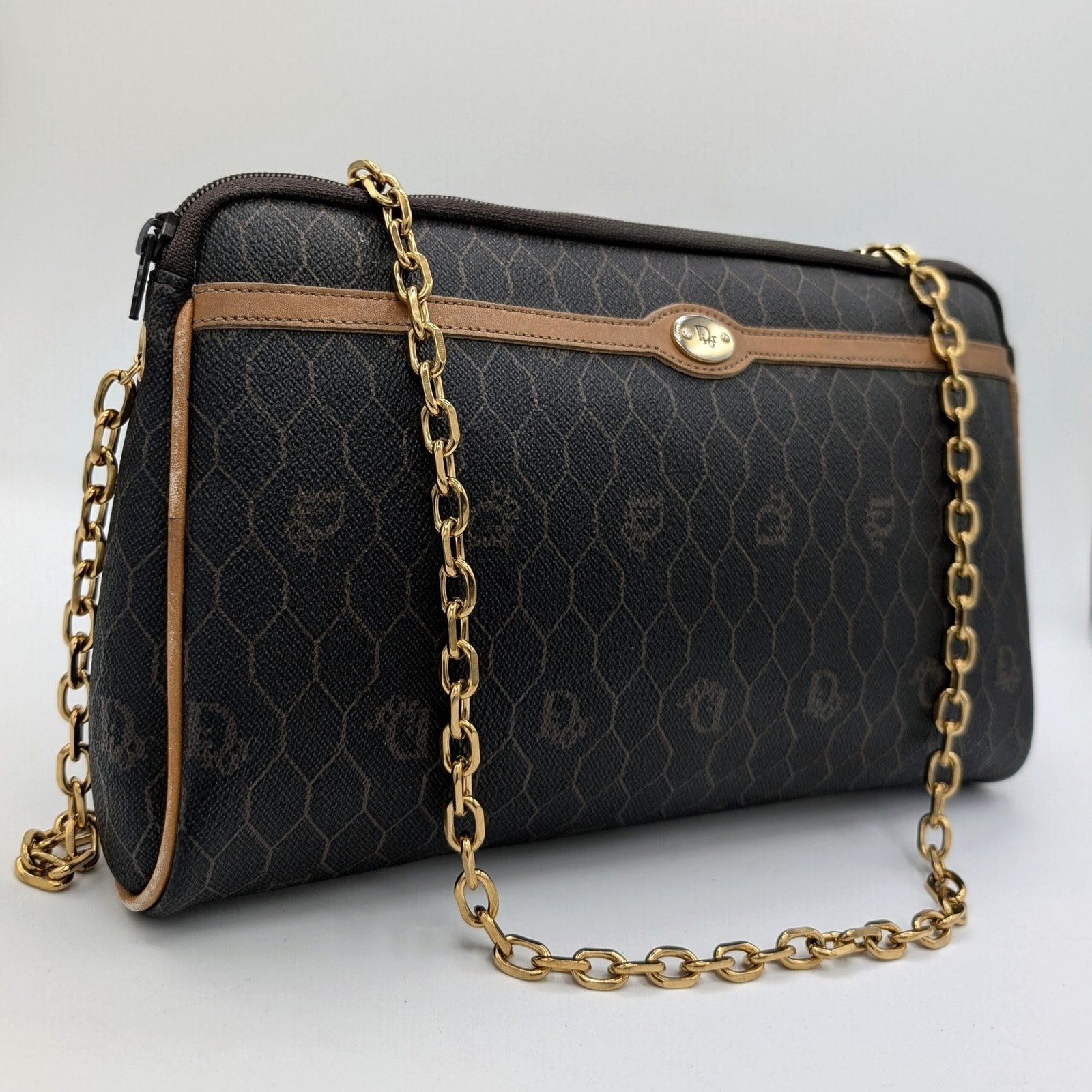 <b>DIOR</b> <br>Wallet on Chain 