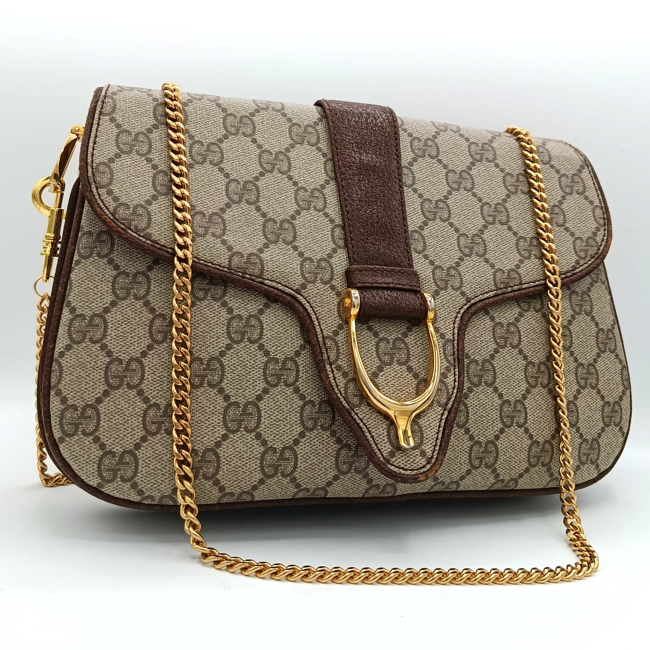 <b>GUCCI</b> <br>Wallet on Chain 