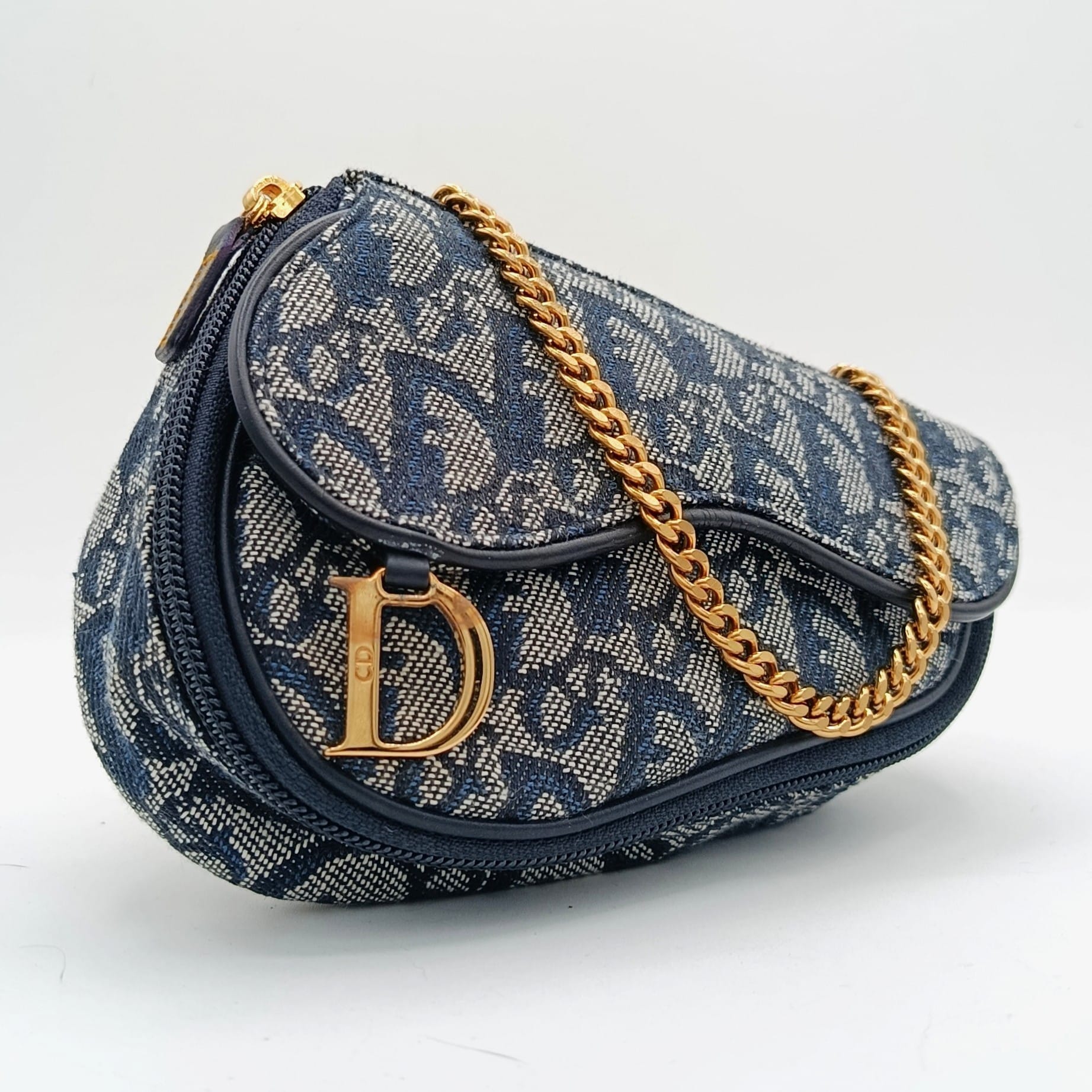 <b>DIOR</b> <br>Wallet on Chain 